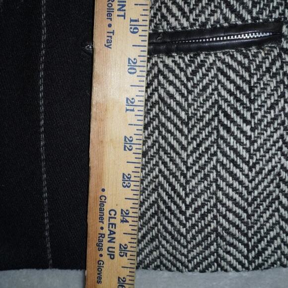 Vintage G. Boss Patchwork Wool & Leather Vest Gray Black Geometric – Size L - Picture 7 of 8